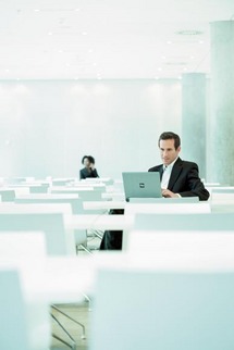 Facilitar el acceso a redes sociales en el trabajo aumenta la productividad