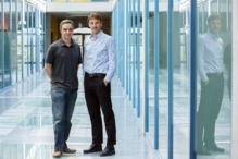 Mallor (izq.) y Belloso, en el campus de la UPNA. Fuente: UPNA. Mallor (izq.) y Belloso, en el campus de la UPNA. Fuente: UPNA.