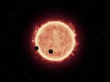 Ilustración de los dos exoplanetas orbitando su estrella. Imagen: J. de Wit. Fuente: NASA/ESA/STScI/MIT.