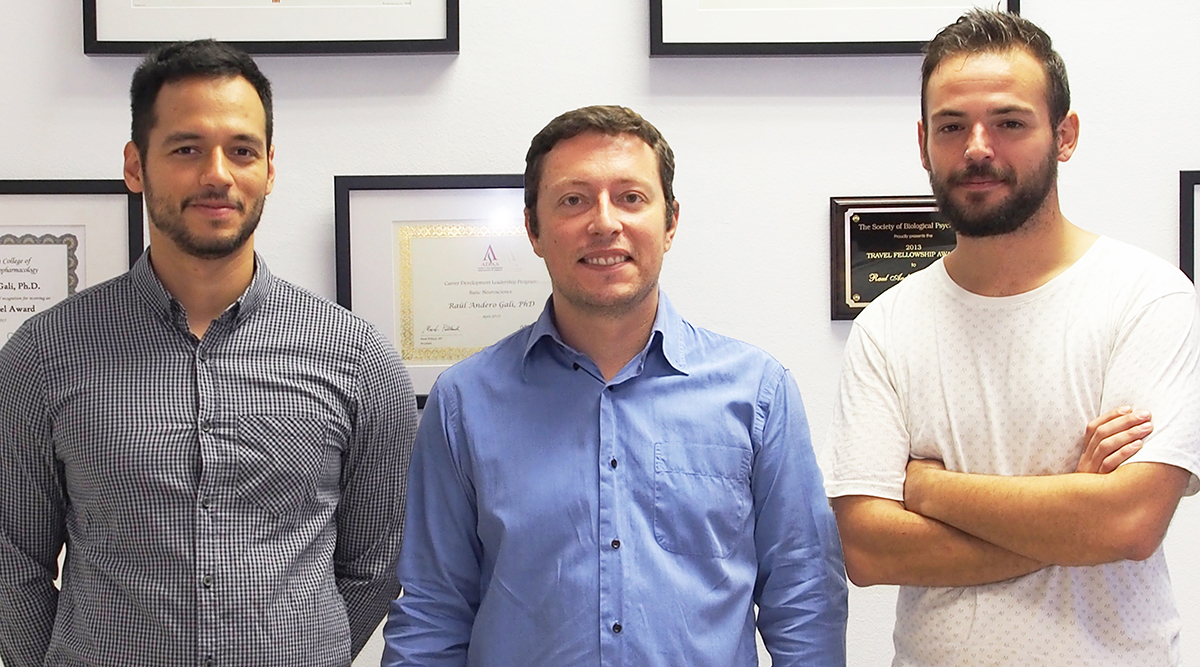 De izquierda a derecha, los investigadores del INc-UAB Eric Velasco, Raul Andero y Antonio Florido. Foto: UAB