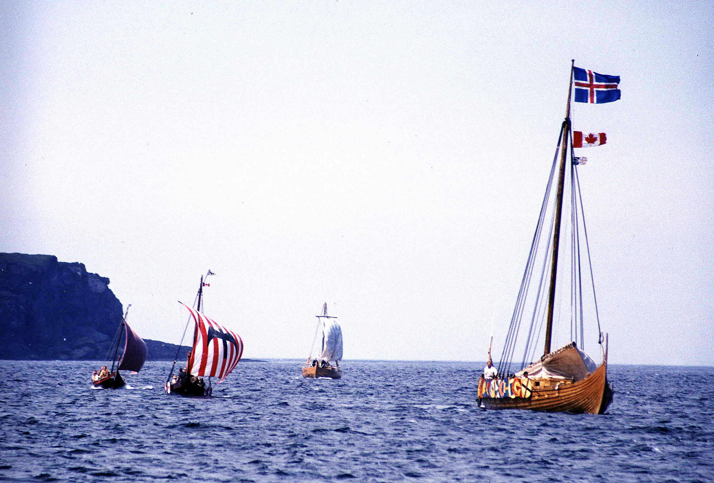 Recreación histórica moderna de un desembarco vikingo. Foto: Joyce Hill.