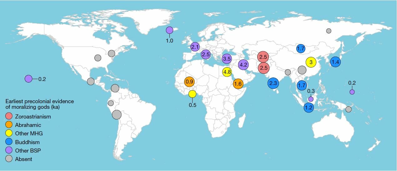 Este mapa recoge la ubicación de las 30 regiones del mundo etiquetadas según la presencia pre-colonial de dioses moralizantes en sus respectivas culturas. Los números indican los miles de años de antigüedad. Los colores el tipo de dioses.  Créditos: Harvey Whitehouse et al.