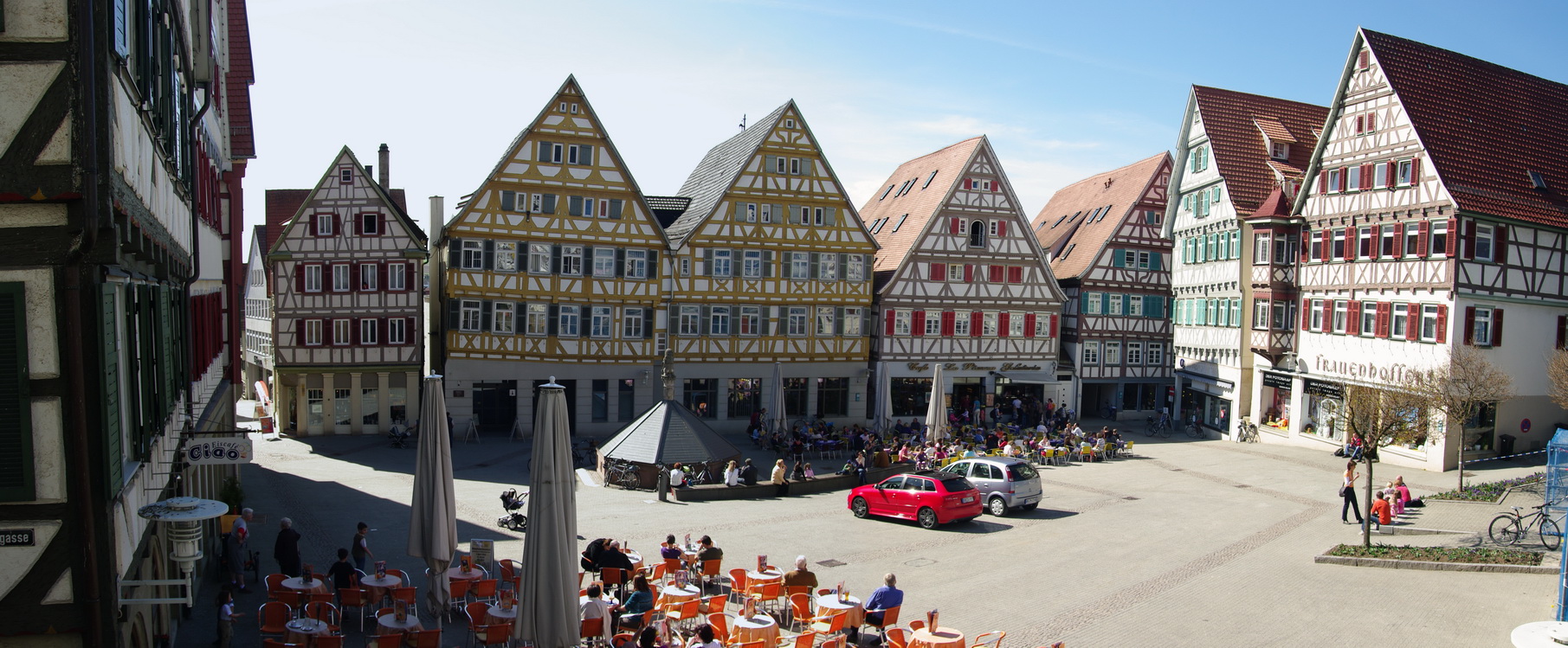 Mercado de la ciudad alemana de Herrenberg, que tiene un gemelo digital para optimizar la planificación urbana. Bgabel.