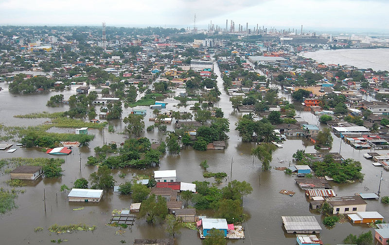 Inundación en la ciudad mexicana de Minatitlán, Veracruz en 2008. Fuente: Wikipedia.
