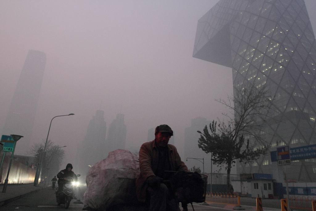 Polución en Pekín (China). Imagen: stevenzhang1221. Fuente: Flickr.