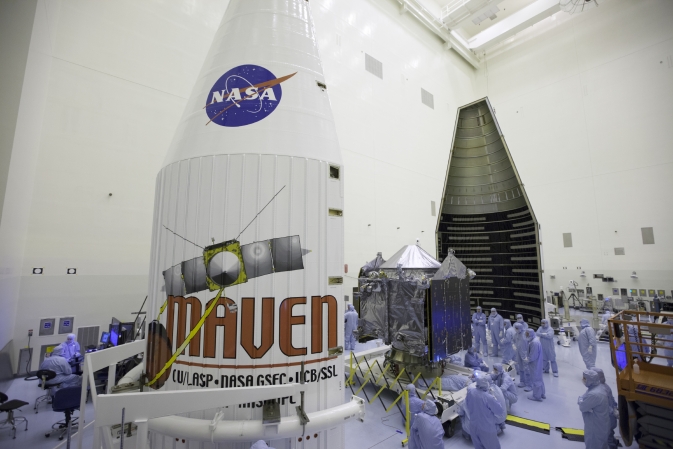 Preparación de MAVEN antes de su lanzamiento. Fuente: NASA.