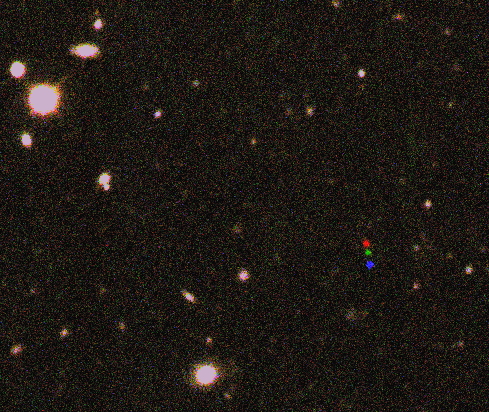 2012 VP113, en las tres imágenes de su descubrimiento, que están combinadas en una sola. El objeto se mueve en cada una de ellas, y aparece coloreado en rojo, verde y azul. Imagen: Sheppard/Trujillo. Fuente: Carnegie Institution for Science.