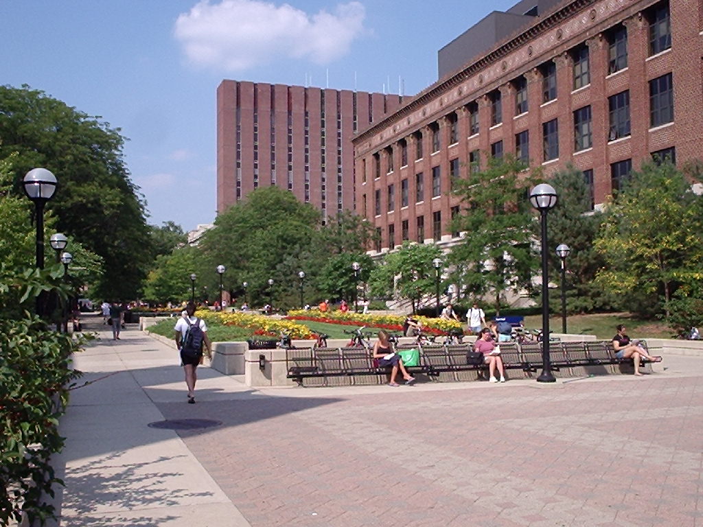 Campus de la Universidad de Michigan. Imagen: Pentawing. Fuente: Wikipedia.