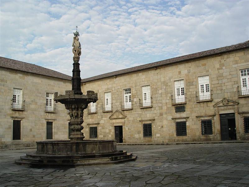Rectorado Universidade do Minho, en Largo do Paço. Imagen: José Gonçalves. Fuente: Wikipedia.
