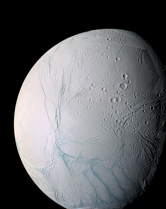 Grietas en la superficie de Encélado, tomadas como modelo para predecir las potenciales grietas de Caronte. Fuente: NASA/JPL/Space Science Institute.