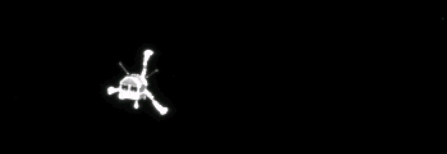 Imagen de Philae captada por la cámara OSIRIS de Rosetta a medida que el lander se aleja de la sonda hacia el cometa en el que aterrizará. Fuente: ESA.