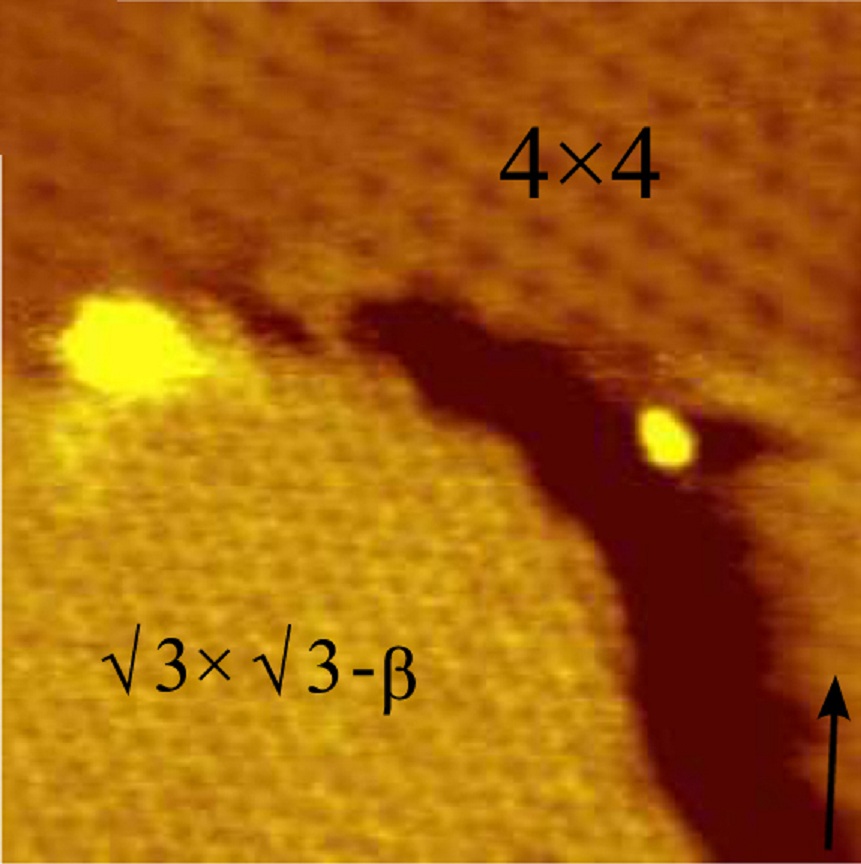 Imagen de microscopio de efecto túnel de capas de siliceno cultivadas sobre plata. Imagen: Junki Sone et al. Fuente: Instituto de Tecnología de Tokio.