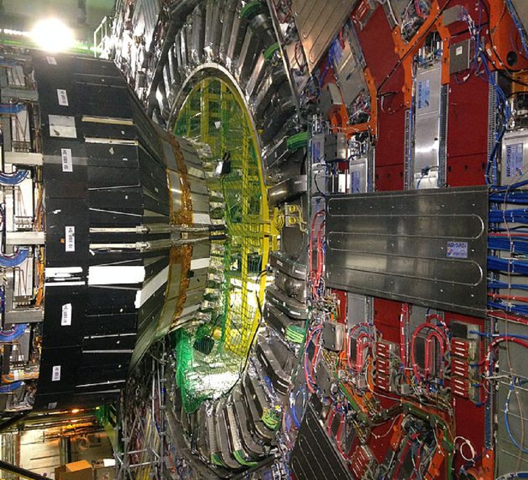 Detector CMS del LHC del CERN. Fuente: Tighef - Own work. Licensed under CC BY-SA 3.0 via Wikimedia.