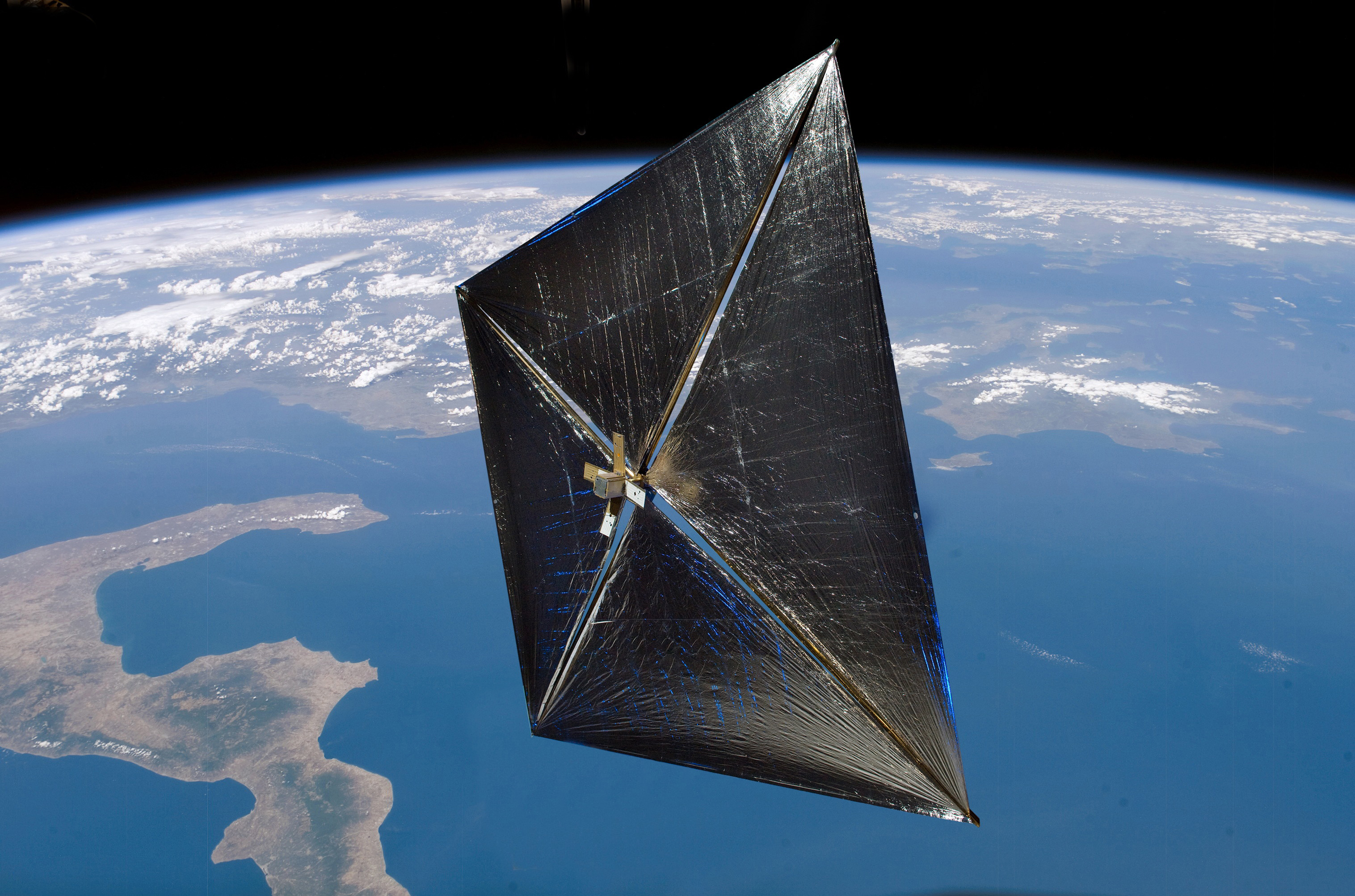 Prototipo de nave solar de la NASA. Fuente: NASA.