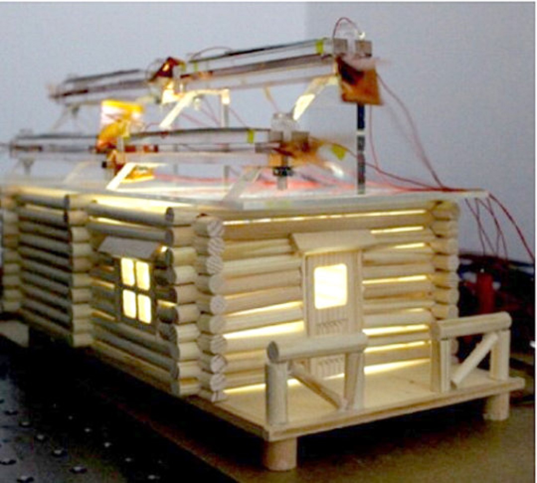 La célula solar-eólica, en el tejado de la casa modelo. Fuente: ACS.