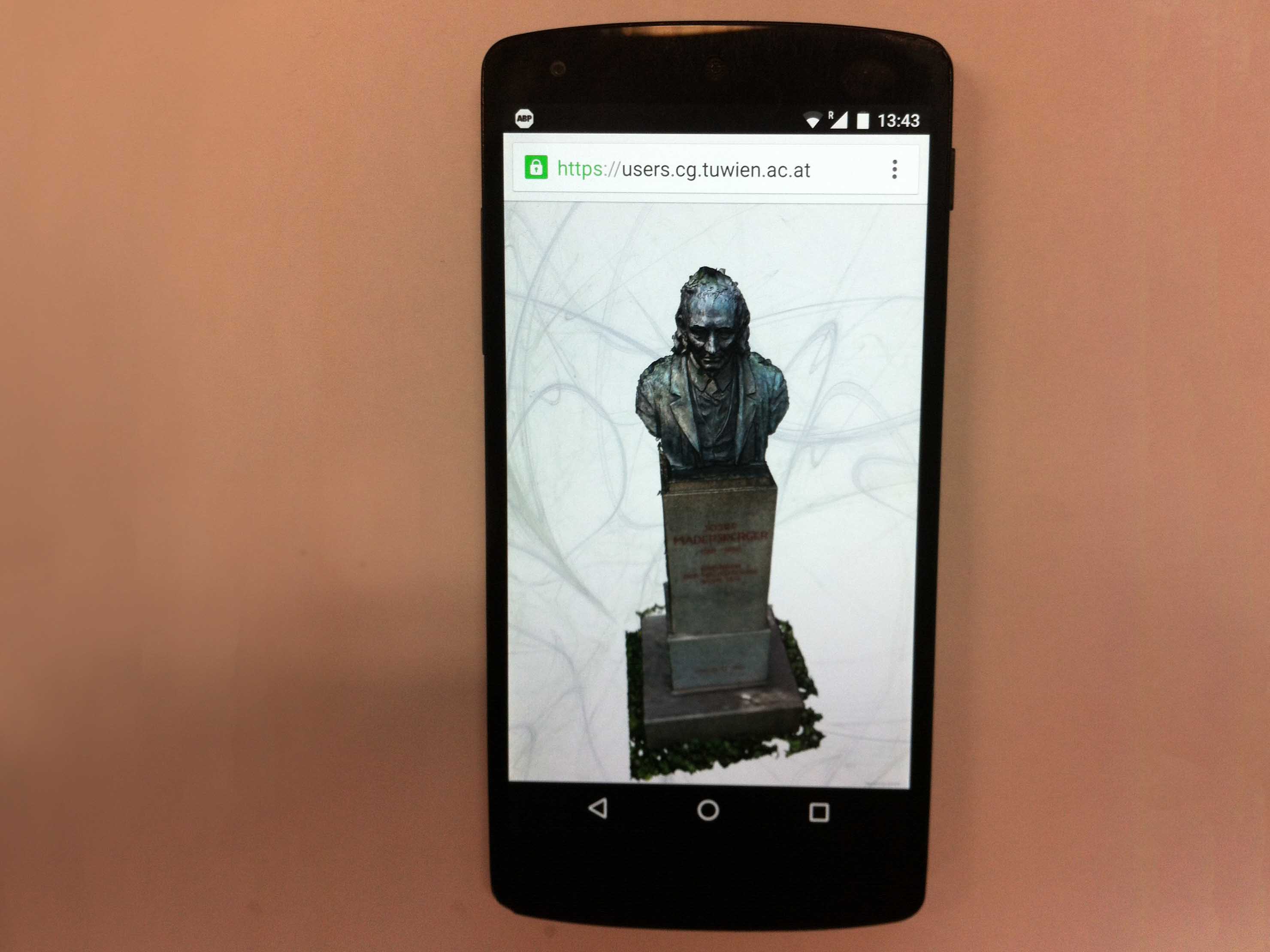 Busto reconstruido en 3D a partir de 100 fotos de móvil. Fuente: Universidad de Viena.