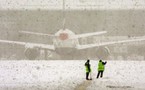 Las fuertes nevadas de finales de año abren un debate sobre la gestión aeroportuaria