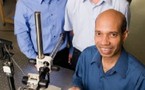 Ingenieros desarrollan láminas microométricas de metal que se reparan solas