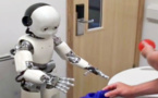 La postura corporal afecta a la memoria y al aprendizaje infantiles, revela un robot