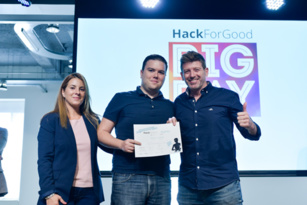 El proyecto Safe Bullying para prevenir el acoso en redes sociales gana el I Hackforgood Big Day El proyecto Safe Bullying para prevenir el acoso en redes sociales gana el I Hackforgood Big Day