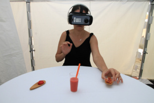 Telefónica presenta en Segovia “Tapas en…,” una experiencia de turismo inmersivo con realidad distribuida Telefónica presenta en Segovia “Tapas en…,” una experiencia de turismo inmersivo con realidad distribuida