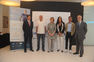 De izq a der: José María Álvarez Pallete, Presidente de Telefónica Latino América; Chema Martínez, padrino de la Carrera; Reyes Justribó, Directora de Marketing de Nokia Iberia; Mercedes Coghem, Directora General de Deportes del Ayuntamiento de M De izq a der: José María Álvarez Pallete, Presidente de Telefónica Latino América; Chema Martínez, padrino de la Carrera; Reyes Justribó, Directora de Marketing de Nokia Iberia; Mercedes Coghem, Directora General de Deportes del Ayuntamiento de M
