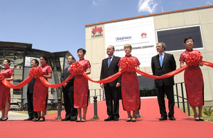 Huawei inaugura un ‘Centro Global de Asistencia Técnica’ en Málaga Huawei inaugura un ‘Centro Global de Asistencia Técnica’ en Málaga