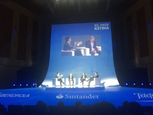 Un cambio de paradigma en el mundo de la educación Un cambio de paradigma en el mundo de la educación