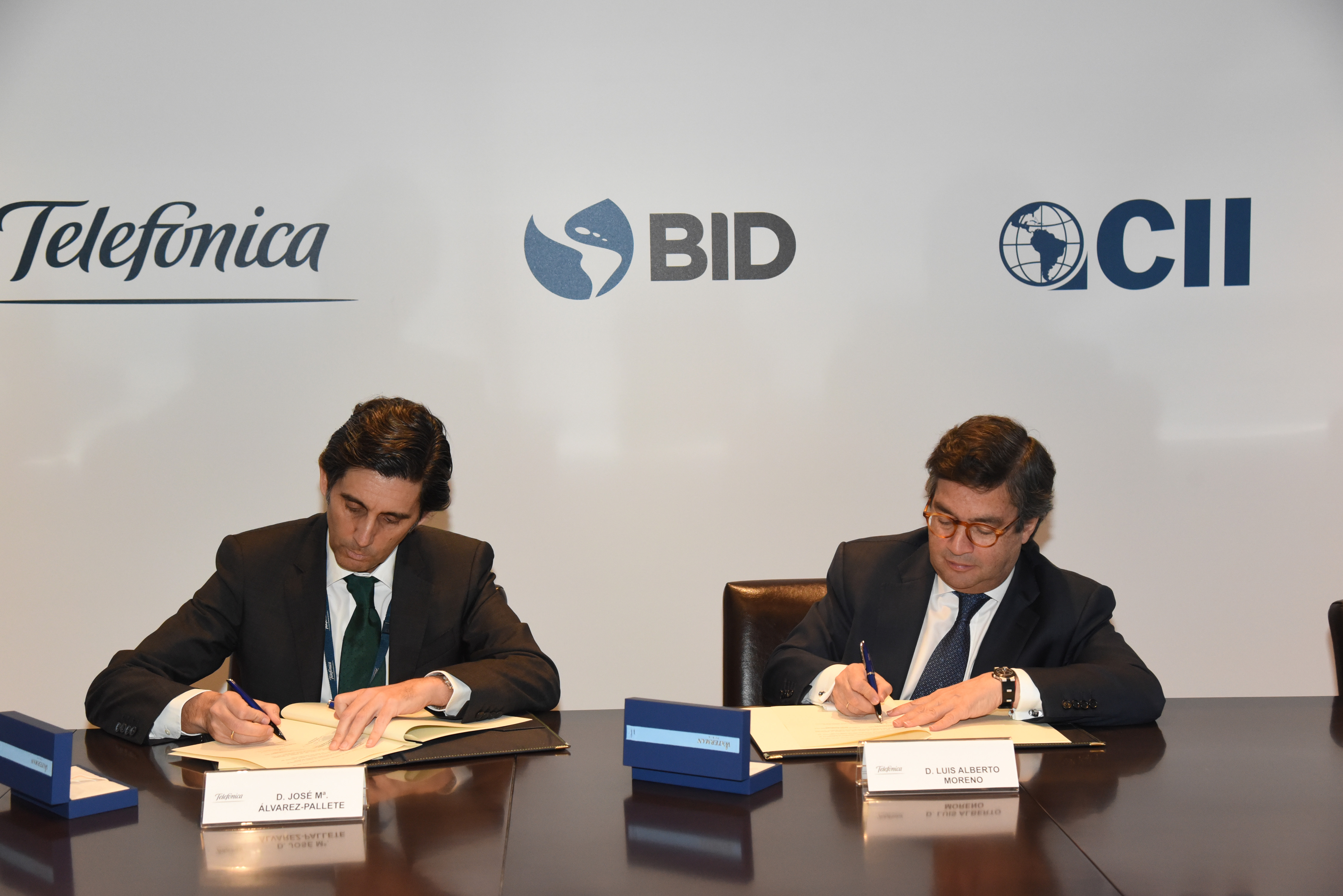 Telefónica, BID y CII impulsan la digitalización de la economía latinoamericana
