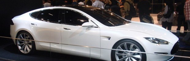 La “carrera del futuro”: el coche conectado La “carrera del futuro”: el coche conectado